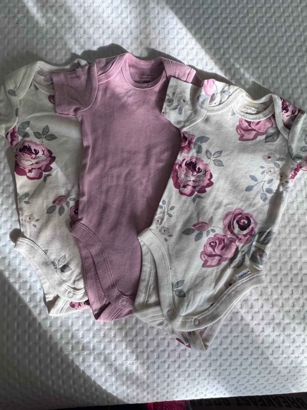 Modern Moments by Gerber Baby Girl Short Sleeve Bodysuits Organic - 3 Pack